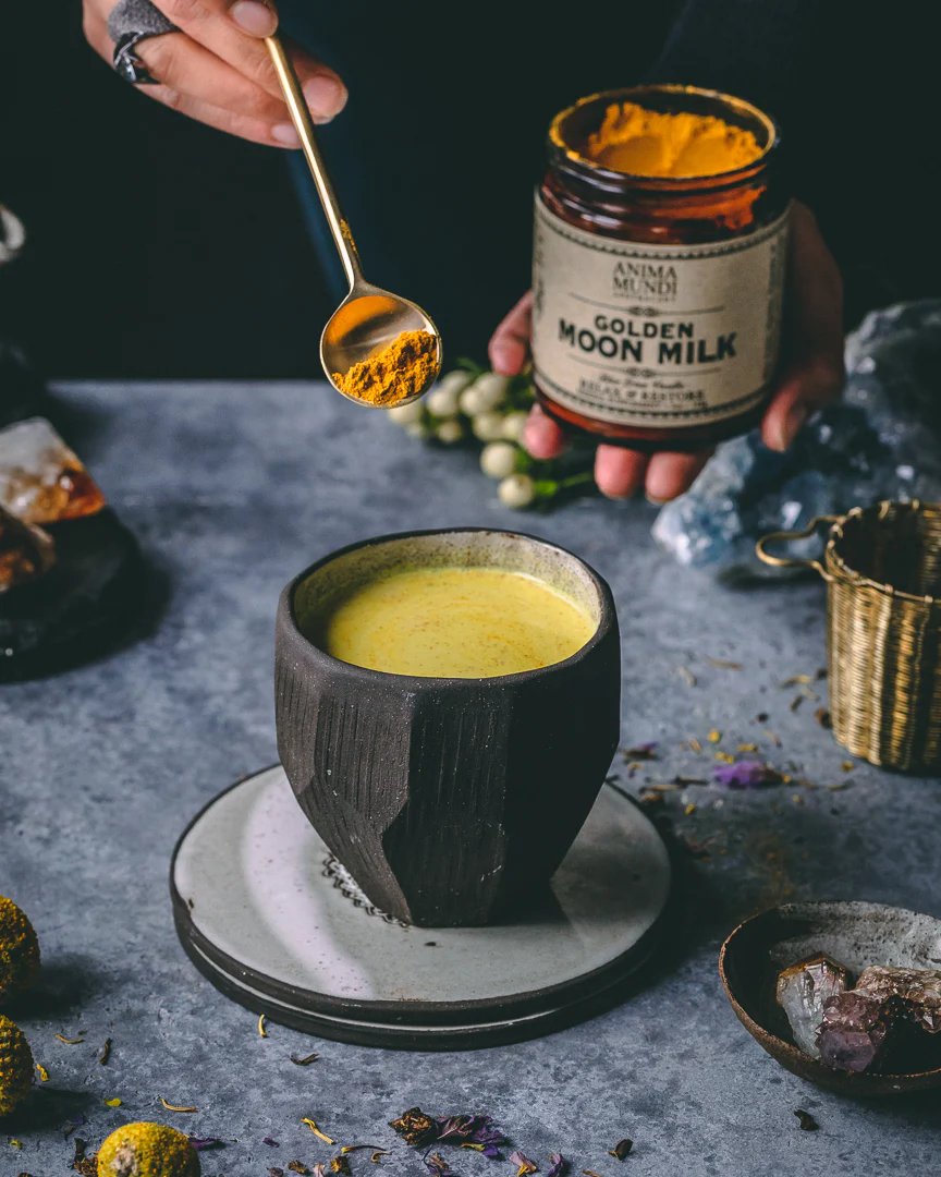 latte dorato rilassante